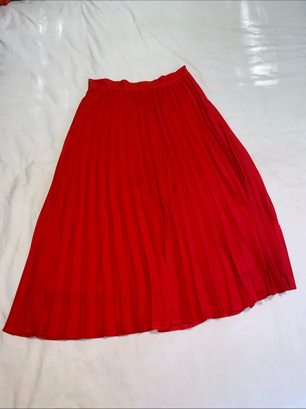 Forever 21: Red Pleated Midi Skirt - Classic Women's Skirt